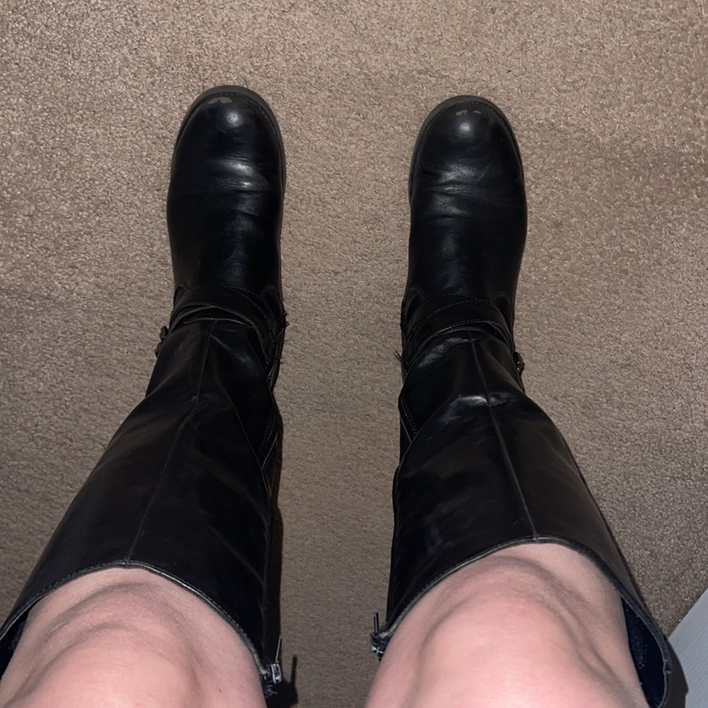 Stylish Boots - image 6